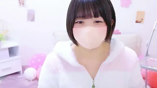 Hinata Sun online show from April 2026 12:08:02 PM