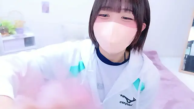 Hinata Sun online show from May 2026 11:03:02 AM