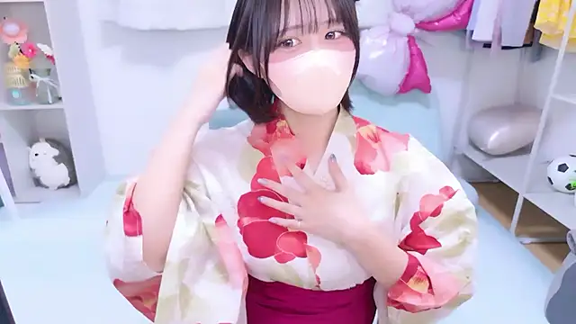 Hinata Sun online show from July 2026 11:48:02 AM