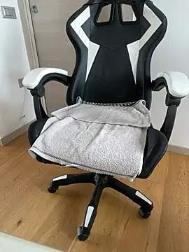 Snapshot of bananasex204 chatting on April 2026 02:33:01 PM bananasex204 online show from April 2026 02:33:01 PM