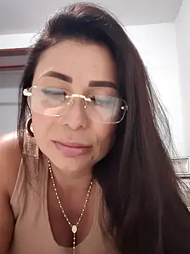 Snapshot of mia_mancinii chatting on March 2026 12:59:02 AM mia mancinii online show from March 2026 12:59:02 AM