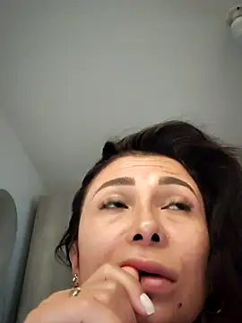 Snapshot of mia_mancinii chatting on April 2026 04:37:02 PM mia mancinii online show from April 2026 04:37:02 PM