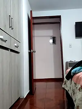 Snapshot of mia_mancinii chatting on April 2026 02:33:01 PM mia mancinii online show from April 2026 02:33:01 PM