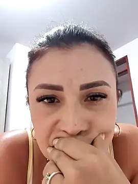 Snapshot of mia_mancinii chatting on April 2026 01:08:01 AM mia mancinii online show from April 2026 01:08:01 AM