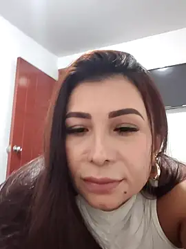 Snapshot of mia_mancinii chatting on June 2026 01:43:02 AM mia mancinii online show from June 2026 01:43:02 AM