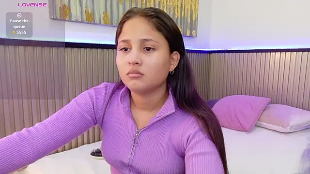 Laly Cherry  online show from December 2025 12:53:02 PM