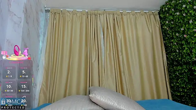 Kiara Zahiri   online show from September 2025 11:14:01 AM