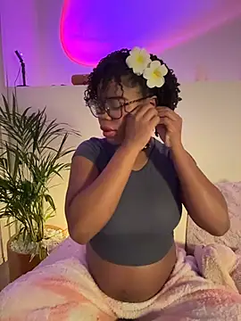 Snapshot of Sweet-Jade chatting on July 2026 01:31:01 AM Sweet-Jade online show from July 2026 01:31:01 AM