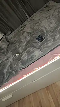 Snapshot of hottcouple00 chatting on November 2025 11:35:01 PM hottcouple00 online show from November 2025 11:35:01 PM