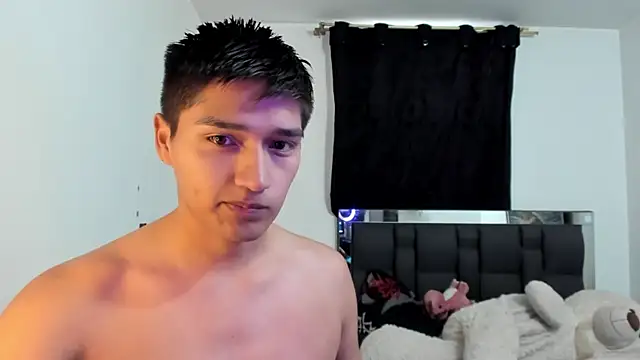 Snapshot of mateo-Esposito chatting on May 2026 09:55:01 PM mateo-Esposito online show from May 2026 09:55:01 PM