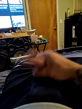 Wolfyking95 online show from October 2025 01:27:02 AM