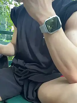 anhkiet huang online show from March 2026 05:02:02 AM