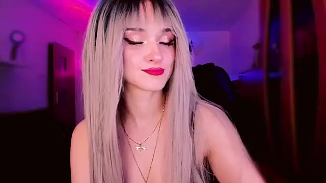 Snapshot of MistressJolie chatting on March 2026 07:40:02 PM MistressJolie online show from March 2026 07:40:02 PM