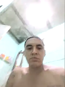 Snapshot of luisvL chatting on November 2025 09:10:01 AM luisvL online show from November 2025 09:10:01 AM