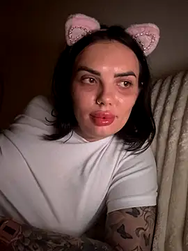 -RAHELA- online show from November 2025 10:42:02 PM