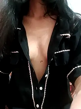 Daizy Shah online show from October 2025 03:21:01 PM