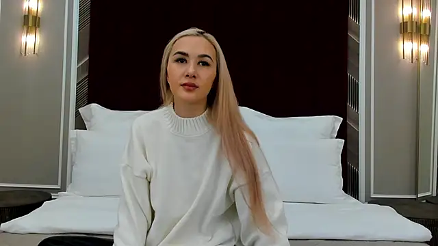 Snapshot of BarbieMilne chatting on September 2025 03:03:02 PM BarbieMilne online show from September 2025 03:03:02 PM