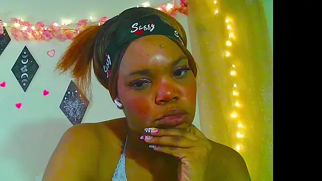 Snapshot of LunaNova999 chatting on December 2025 11:56:02 PM LunaNova999 online show from December 2025 11:56:02 PM