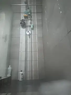 macmaddy8989 online show from December 2025 06:14:03 PM