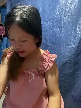 Snapshot of O_o_UwU_o_O chatting on October 2025 06:41:02 AM O o UwU o O online show from October 2025 06:41:02 AM