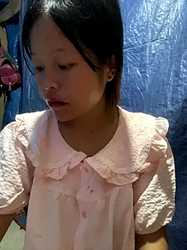 Snapshot of O_o_UwU_o_O chatting on October 2025 01:25:02 AM O o UwU o O online show from October 2025 01:25:02 AM