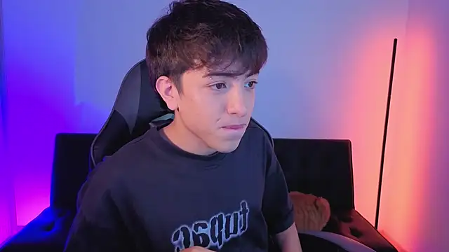 onlinenico online show from November 2025 08:09:01 PM