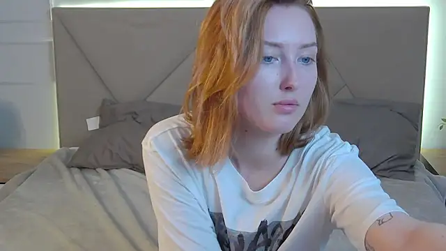 Snapshot of MarianeSun chatting on July 2026 04:06:02 AM MarianeSun online show from July 2026 04:06:02 AM