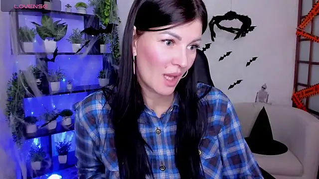 O1d Lady online show from November 2025 08:37:02 AM