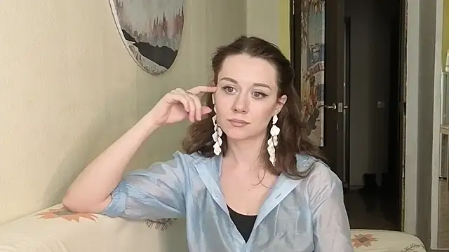 Snapshot of SkyHelen chatting on February 2026 08:03:02 AM SkyHelen online show from February 2026 08:03:02 AM