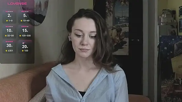 Snapshot of SkyHelen chatting on March 2026 05:17:01 PM SkyHelen online show from March 2026 05:17:01 PM