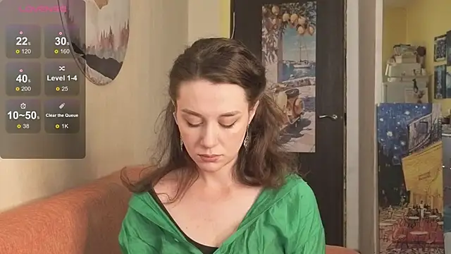 Snapshot of SkyHelen chatting on April 2026 05:49:01 AM SkyHelen online show from April 2026 05:49:01 AM