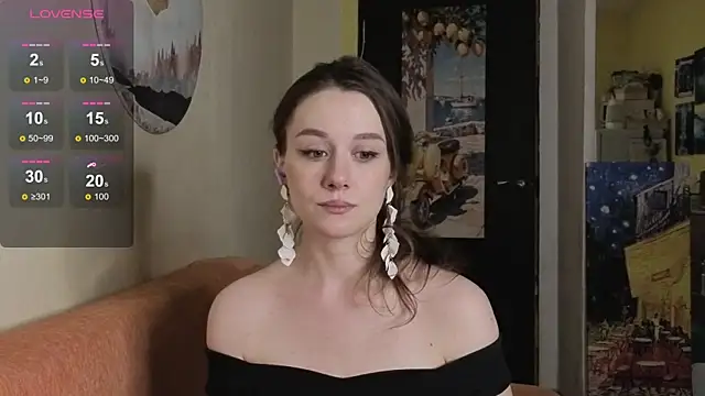 Snapshot of SkyHelen chatting on April 2026 04:26:01 PM SkyHelen online show from April 2026 04:26:01 PM