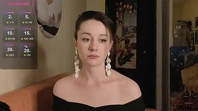 Snapshot of SkyHelen chatting on April 2026 03:42:02 PM SkyHelen online show from April 2026 03:42:02 PM