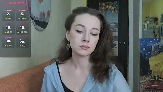 Snapshot of SkyHelen chatting on April 2026 07:53:01 AM SkyHelen online show from April 2026 07:53:01 AM