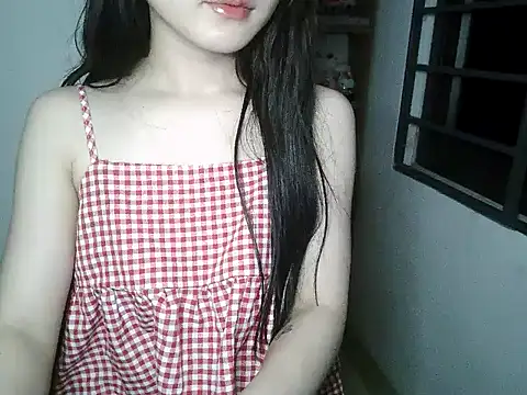 Snapshot of Annabelle-e chatting on September 2025 07:59:01 PM Annabelle-e online show from September 2025 07:59:01 PM