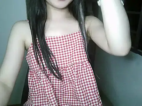 Snapshot of Annabelle-e chatting on September 2025 06:46:02 PM Annabelle-e online show from September 2025 06:46:02 PM