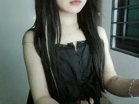 Snapshot of Annabelle-e chatting on October 2025 05:45:02 PM Annabelle-e online show from October 2025 05:45:02 PM