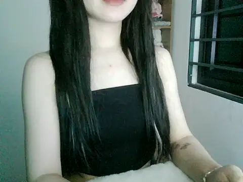 Snapshot of Annabelle-e chatting on October 2025 05:57:01 PM Annabelle-e online show from October 2025 05:57:01 PM