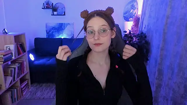 Snapshot of JenniferKiim chatting on February 2026 11:18:01 AM JenniferKiim online show from February 2026 11:18:01 AM