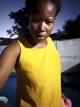 CuteDarkChoc online show from October 2025 04:46:01 PM