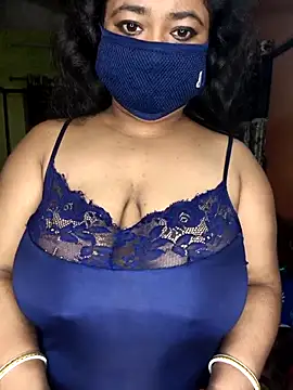 Smile-quien online show from September 2025 04:55:02 AM