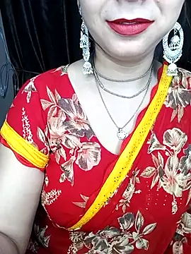 Snapshot of Oh_011 chatting on July 2026 04:45:01 PM Oh 011 online show from July 2026 04:45:01 PM