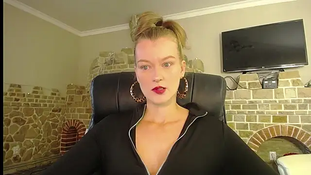 Snapshot of MysticVenus_ chatting on September 2025 08:03:02 AM MysticVenus online show from September 2025 08:03:02 AM