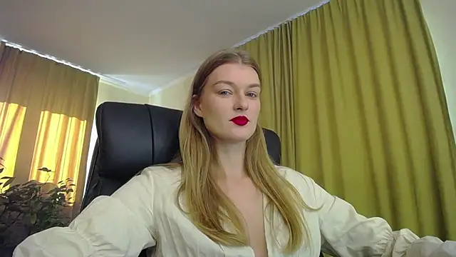 Snapshot of MysticVenus_ chatting on October 2025 10:34:02 AM MysticVenus online show from October 2025 10:34:02 AM