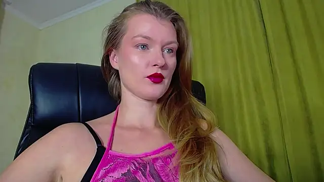 Snapshot of MysticVenus_ chatting on November 2025 01:07:02 PM MysticVenus online show from November 2025 01:07:02 PM