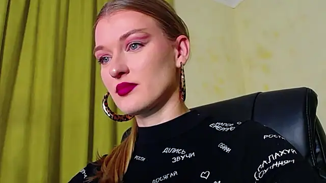 Snapshot of MysticVenus_ chatting on November 2025 02:05:01 PM MysticVenus online show from November 2025 02:05:01 PM