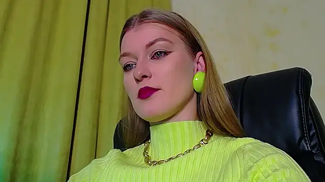 Snapshot of MysticVenus_ chatting on December 2025 03:06:01 PM MysticVenus online show from December 2025 03:06:01 PM