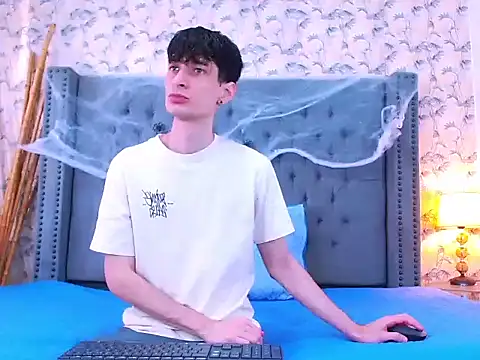 Luke Carter online show from October 2025 01:03:02 PM