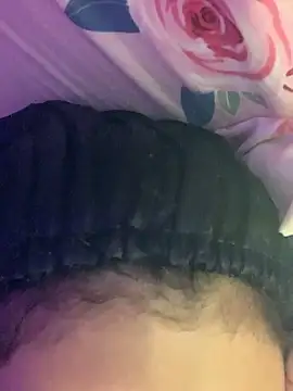 Snapshot of luluzinhax chatting on March 2026 03:45:02 AM luluzinhax online show from March 2026 03:45:02 AM