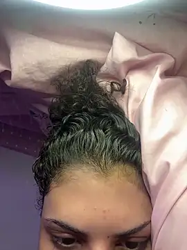 Snapshot of luluzinhax chatting on March 2026 05:46:01 AM luluzinhax online show from March 2026 05:46:01 AM